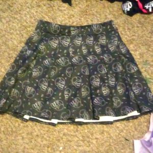 Black skull skirt